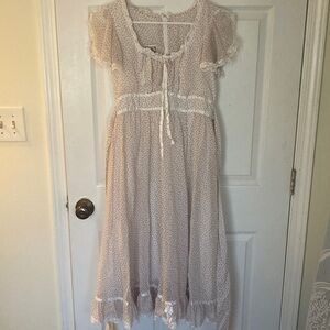 Gunne Sax Ditsy Floral Lace Dress w/ Fluttery Cap Sleeves, Linen